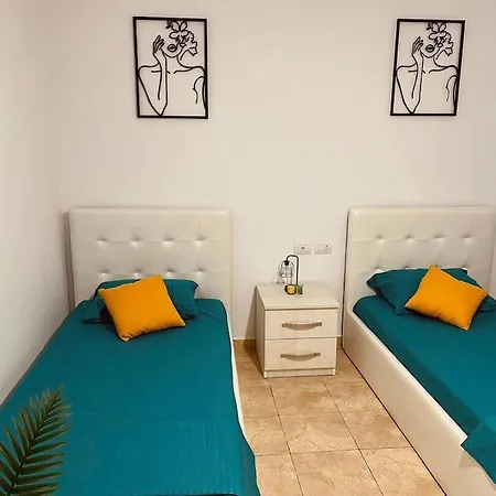 Cozy * Tirana
